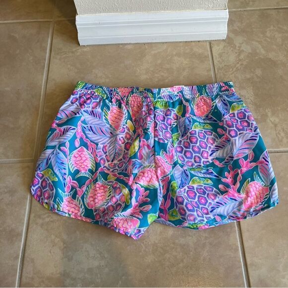 Lilly Pulitzer Ocean Trail Shorts In Maldives Green Turtle Wave - Picture 7 of 15